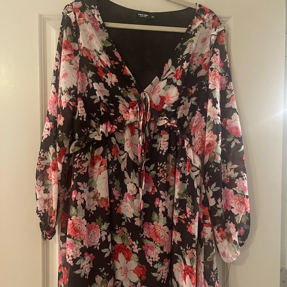 Floral v neck dress